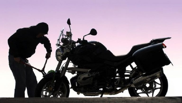 سارقا دراجات آلية في قبضة شرطة بيروت.. بالجرم المشهود