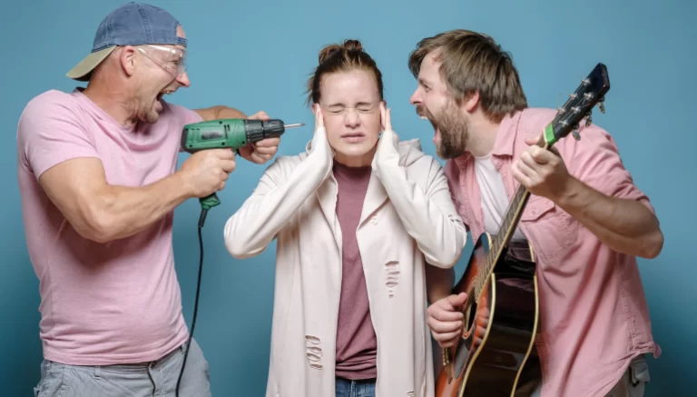 الأصوات العالية قد تؤدّي إلى فقدان السمع