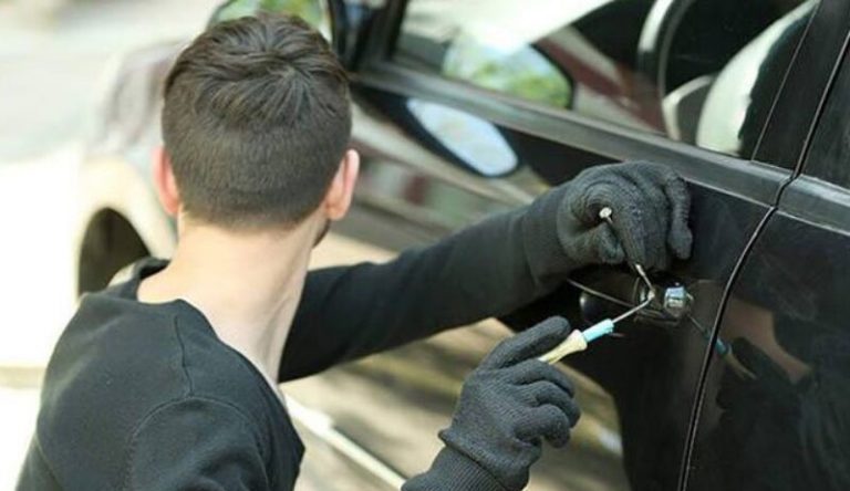 القبض على مدبر عمليات سرقة سيارات في طرابلس