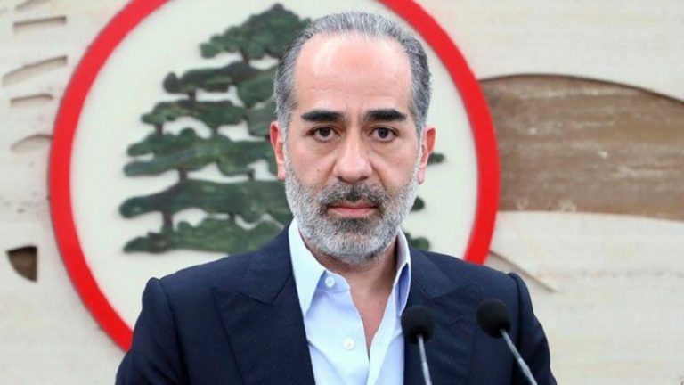 بقرادوني: لإطفاء أهراءات المرفأ فوراً