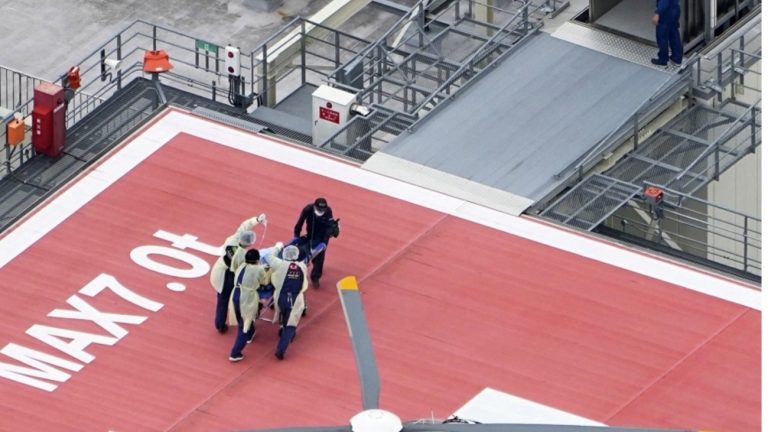 لحظة اطلاق النار على رئيس الوزراء الياباني السابق شينزو آبي