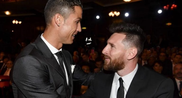 رونالدو وميسي في فريق واحد؟!