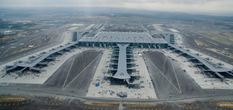 مطار اسطنبول يحتل المرتبة الأولى في كثافة الرحلات الجوية