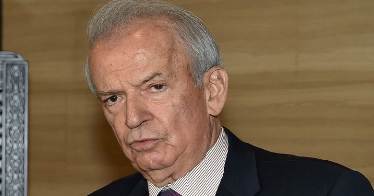 حمادة: ما حصل في مصرف لبنان حفلة جنون