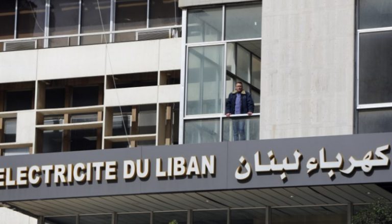 أخطاء مطبعية على فواتير الكهرباء.. سرقة موصوفة بلا حسيب!