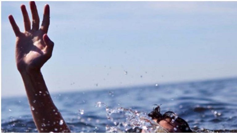 حالات غرق في صور.. وعمليات الإنقاذ مستمرة