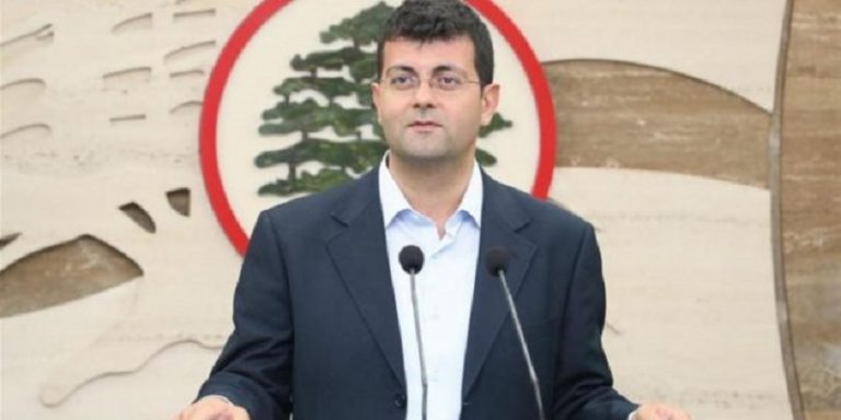 نقيب الصيادلة يحذّر من أضرار التهريب على القطاع الصيدلاني