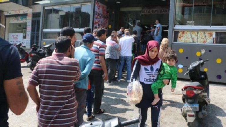 إشكال وتدافع أمام فرن!