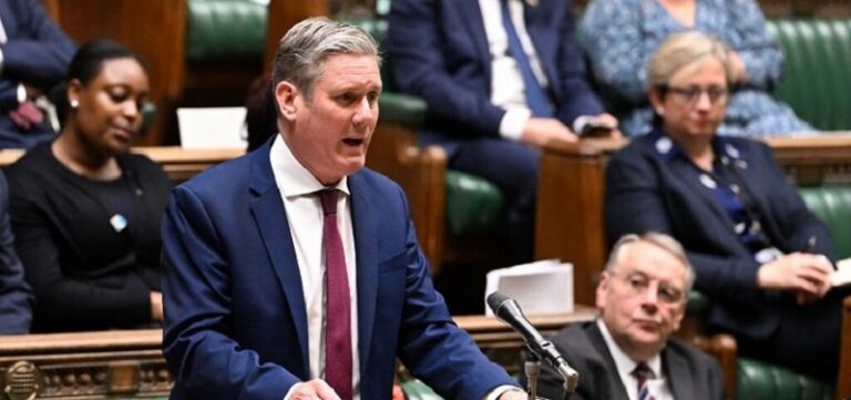 رئيس حزب العمال البريطاني يصف الوزراء المستقيلين بالفئران