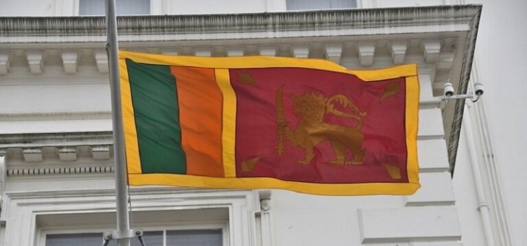 الأحزاب السريلانكية المعارضة تتفق على تشكيل حكومة مؤقتة