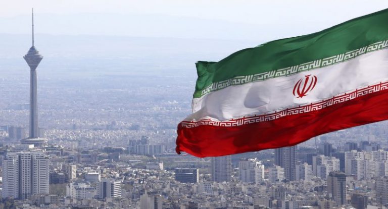 إيران تدعو شيخ الأزهر لزيارتها