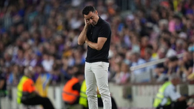 تشافي يغيب عن رحلة برشلونة إلى أميركا