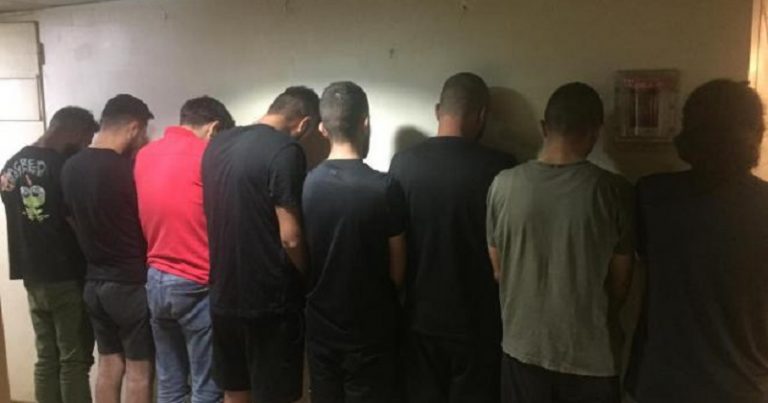 سرقوا مبلغ 170 ألف دولار.. عصابة خطيرة بقبضة “الأمن”