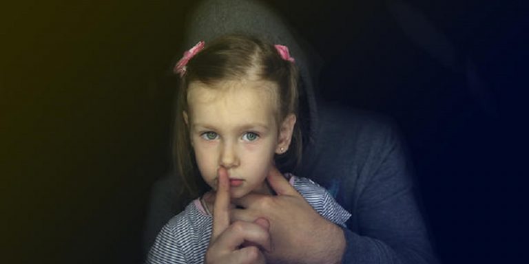 بعد اتهام النائب التوم بتغطية “سفّاح الأطفال”.. زوجته تستنكر