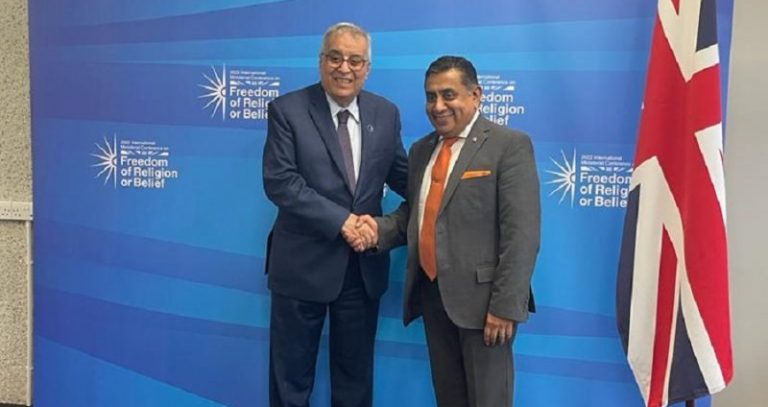 بو حبيب عرض مع الزياني تطوير العلاقات مع البحرين