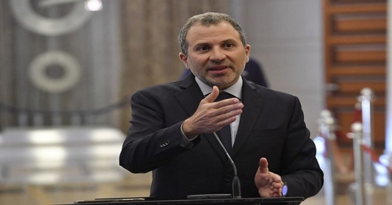 ماذا فعل باسيل في زيارته السرية لباريس؟