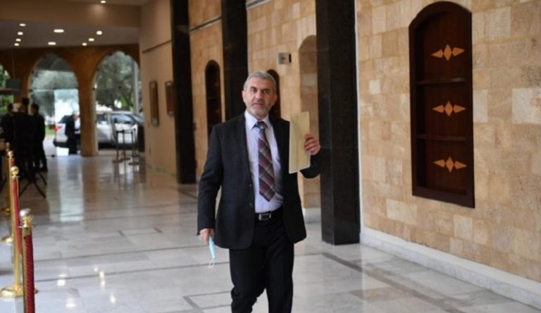 بيرم وعد وفدًا من المتقاعدين بمتابعة مطالبهم