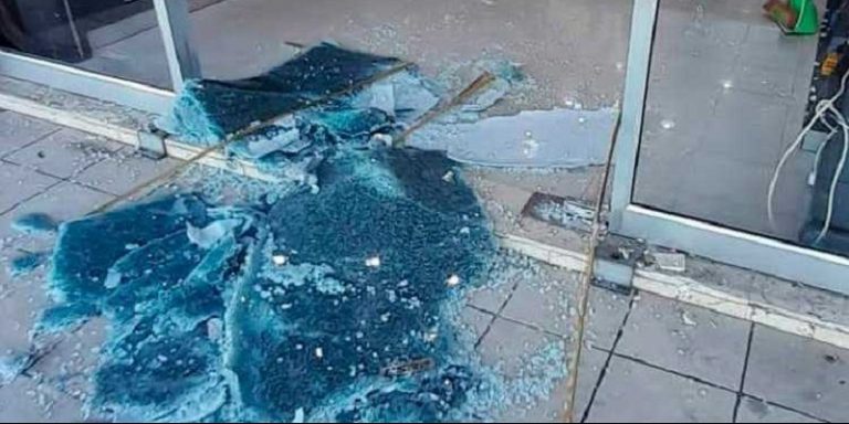 بالفيديو: رمي قنبلة يدويّة على محل في جونية