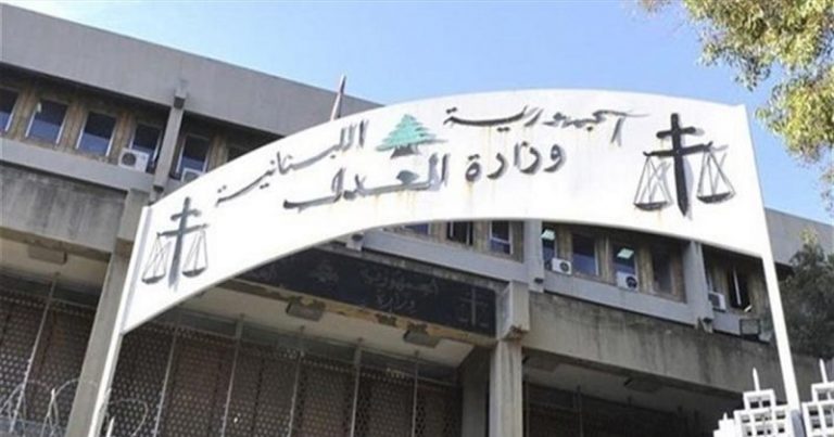 الخوري طالب بإفادته بتطوّرات التحقيق مع المطران موسى ومداهمة “المركزي”