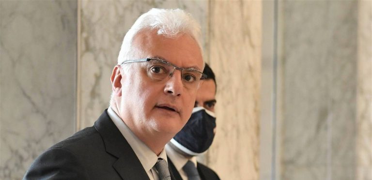 القرم يهدد مستخدمي “اوجيرو” بادخال الجيش إلى السنترالات