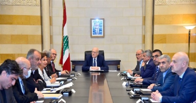 هذا ما بحثته لجنة القطاع العام: حوافز للموظّفين بالتوازي مع زيادة الواردات