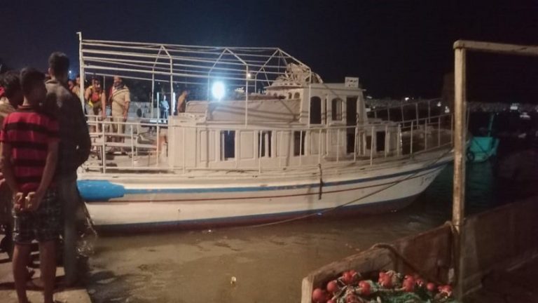 إيطاليا تفكك شبكة دولية لتهريب البشر