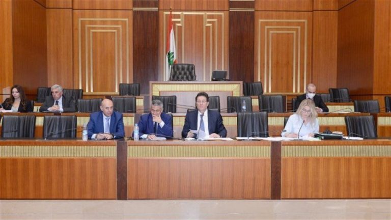 كنعان تسلم ايضاحات وزارة المال عن سعر الصرف