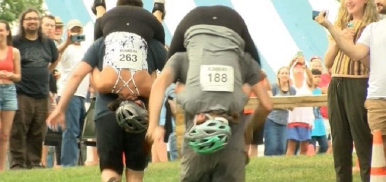 بالفيديو: مسابقة حمل الزوجة!