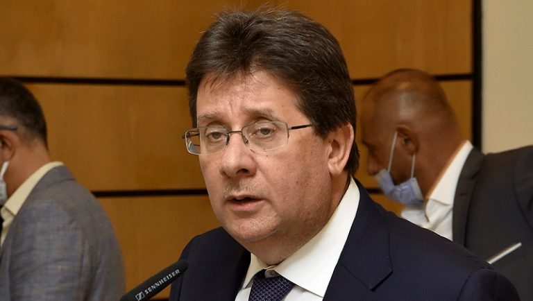 3 أسئلة من كنعان لسلام حول قرض البنك الدولي للقمح