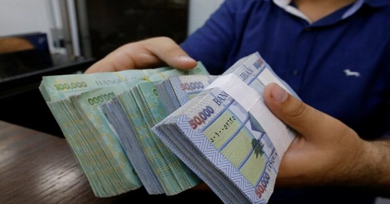 رواتب شهر تموز رهن حضور موظفي “المالية”