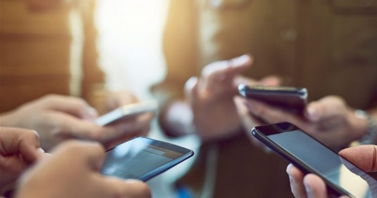 تعرفة الاتصالات “سرقة موصوفة” وإعدام جماعي للشعب.. هل ينفجر الشارع؟