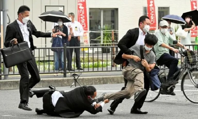 قاتل آبي: حاولت صنع قنبلة واستهداف زعيم جماعة دينية