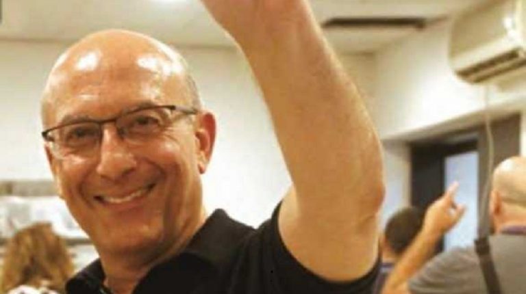 بخاش يشدد على تضافر جهود القطاع الطبي لحين عودة الدولة