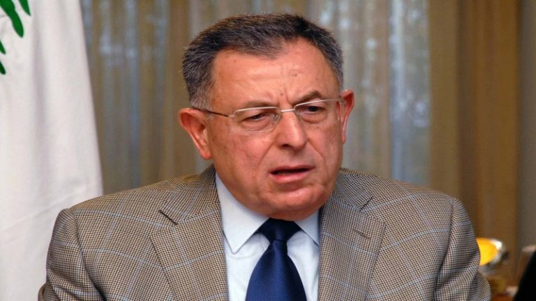 السنيورة: القرار 1701 حمى لبنان.. وأحوج ما نكون لاحترامه اليوم