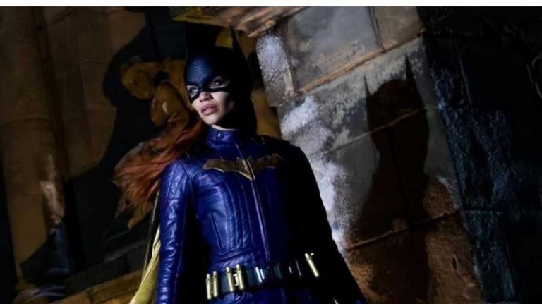 سحب “الفتاة الوطواط” قبل عرضه