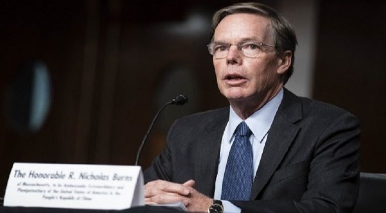 بيرنز: لا أزمة في العلاقات بين واشنطن وبكين