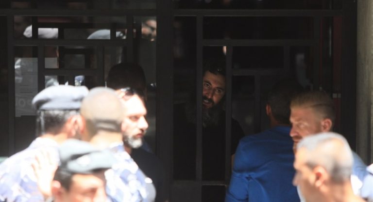 بسام الشيخ حسين الى الحرية