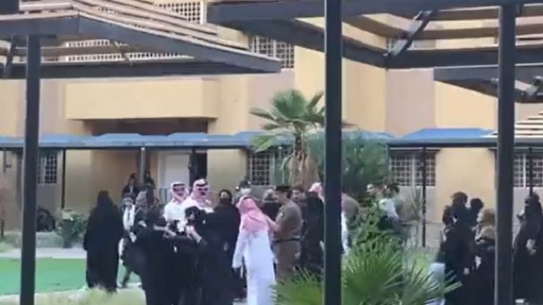 ضجة كبيرة في السعودية.. اقتحام مسلحين لدار أيتام