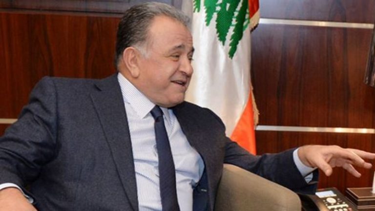 عائلة الراحل فريد مكاري تتقدم بالشكر لكل من شاركهم العزاء