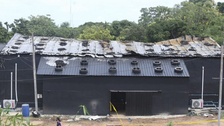 توقيف مالك ملهى في تايلاند إثر حريق قتل فيه 15 شخصا