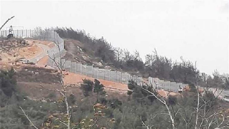 وفد عسكري اسرائيلي على الحدود!