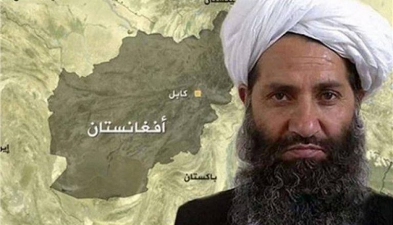 من هو زعيم “طالبان”.. القائد الغامض لأفغانستان؟