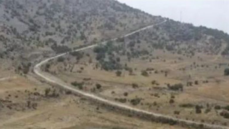 اشتباكات بين الجيش السوري والمهربين في بلدة المشرفة الحدودية