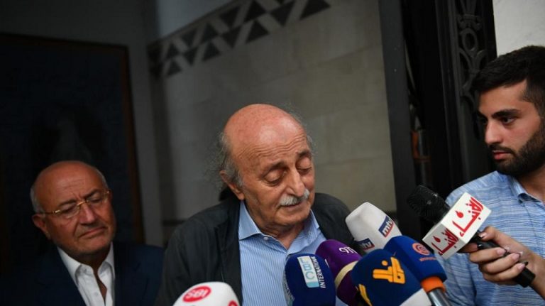 جنبلاط بعد لقائه الخليل: الحوار قد يستكمل