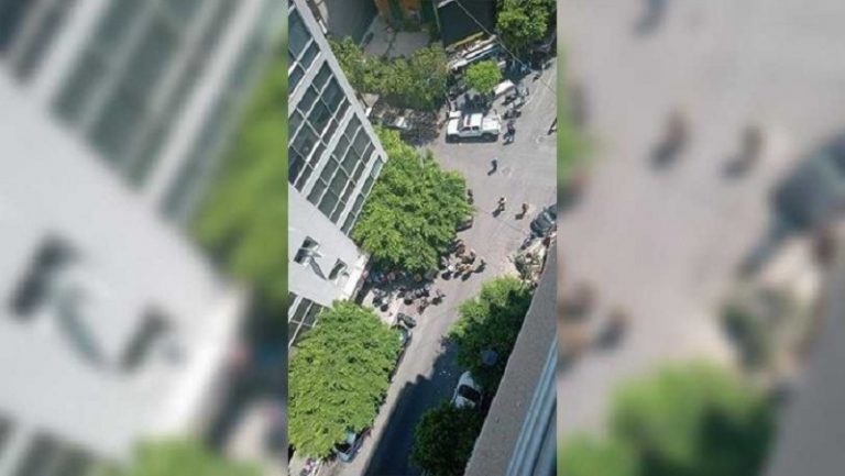 بالفيديو: مودع يحتجز رهائن بقوة السلاح في مصرف “فيدرال بنك”