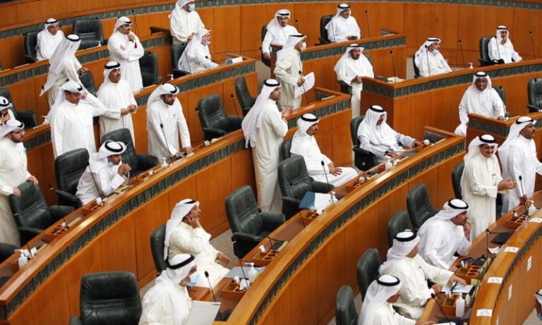تحديد موعد إنتخاب البرلمان الكويتي