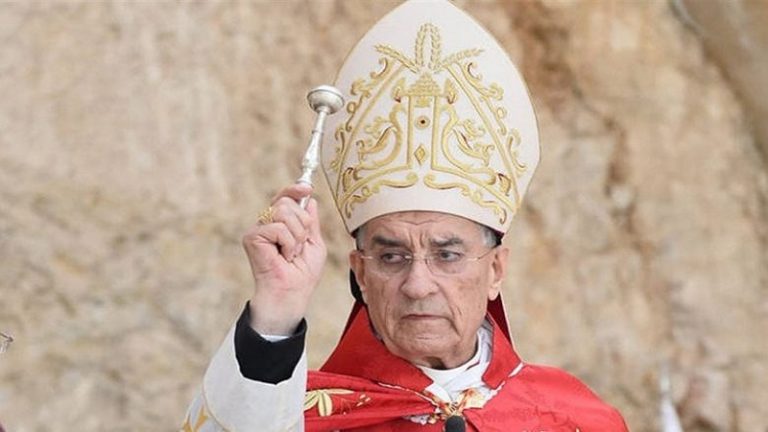 البطريرك الراعي للبابا: لترافقكم سيدة لبنان