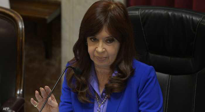 النيابة العامة في الأرجنتين تطلب حبس الرئيسة السابقة 12 عاماً