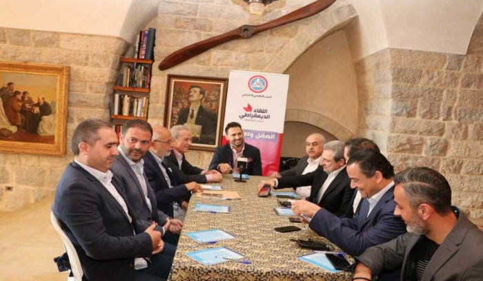 كتلة “اللقاء الديمقراطي” تعرض آخر التطورات في إجتماعها