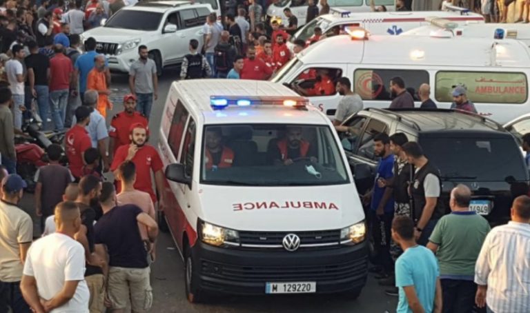 الصليب الأحمر تسلم 4 جثث من ضحايا الزورق